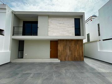 Casa en venta Acropolis (entre tepeyac y andrade) remodelada