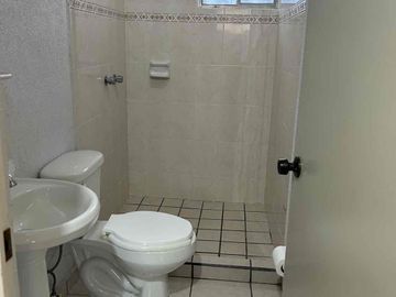 CASA EN VENTA EN ARBOLEDAS DE IBARRILLA