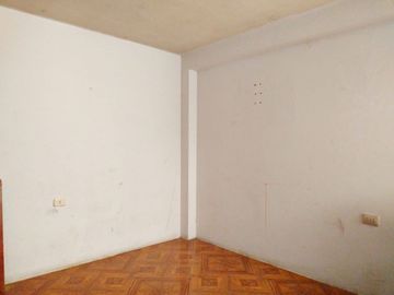 DEPARTAMENTO EN 1ER PISO , 133M2 , CASA BLANCA , SJL