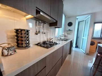 IMPECABLE CASA EN CHAMISDERO A SÓLO 10 MINUTOS DE VITACURA