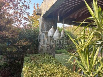 IMPECABLE CASA EN CHAMISDERO A SÓLO 10 MINUTOS DE VITACURA