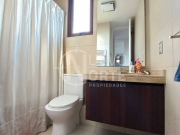 IMPECABLE CASA EN CHAMISDERO A SÓLO 10 MINUTOS DE VITACURA