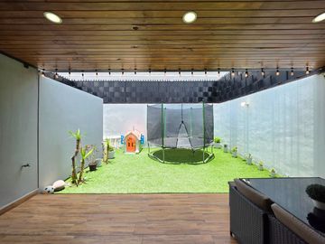 ZIBATÁ, CASA DE AUTOR, ARQUITECTURA Y CONFORT MODERNO