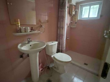FOR SALE Corner Old House located at Brgy. Kapitolyo, Pasig City