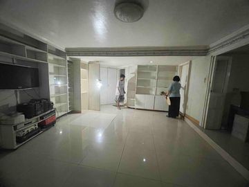FOR SALE Corner Old House located at Brgy. Kapitolyo, Pasig City