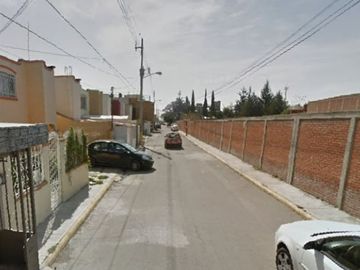 PRECIOSA CASA EN VENTA DE RECUPERACION BANCARIA EN LOMAS DEL SOL, PUEBLA.