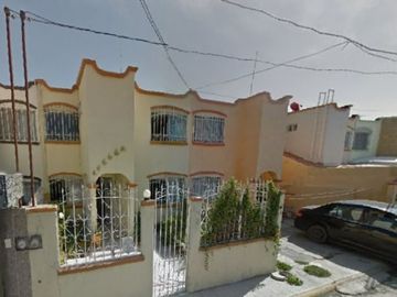 PRECIOSA CASA EN VENTA DE RECUPERACION BANCARIA EN LOMAS DEL SOL, PUEBLA.