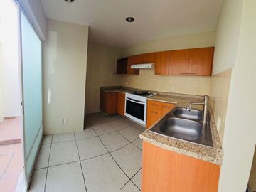 Casa en Venta en Parque de Tesistan, Zapopan en Excelente Precio.