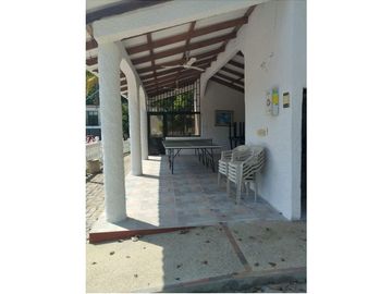 VENTA CASA CAMPESTRE CONJUNTO CERRADO SECTOR RESACAS EN MELGAR - E.C