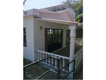 VENTA CASA CAMPESTRE CONJUNTO CERRADO SECTOR RESACAS EN MELGAR - E.C