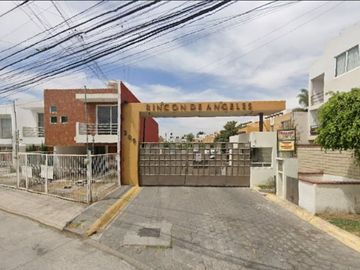 PRECIOSA CASA EN  VENTA DE RECUPERACION BANCARIA EN PASEOS DE SAN ANDRÉS, TLAXCALCINGO, PUEBLA.