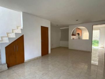 PRECIOSA CASA EN  VENTA DE RECUPERACION BANCARIA EN PASEOS DE SAN ANDRÉS, TLAXCALCINGO, PUEBLA.