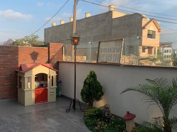 VENDO HERMOSO DPTO. FLAT DE 3 DORM. 1er PISO, CON AMPLIA TERRAZA EN SAN BORJA