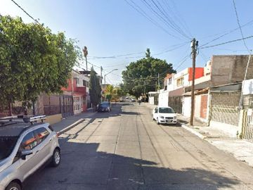 HERMOSA PROPIEDAD EN VENTA DE RECUPERACIÓN BANCARIA EN SANTA MÓNICA, GUADALAJARA, JALISCO.
