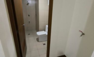 2 Bedroom condo for sale Pasay CIty near Double Dragon and Manila Tytana school