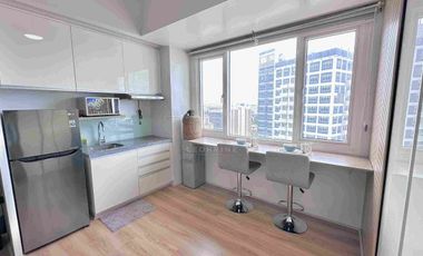 Studio Unit for Sale at 5.2M in Calyx Residences, CBP, 5mins walk to Ayala Mall
