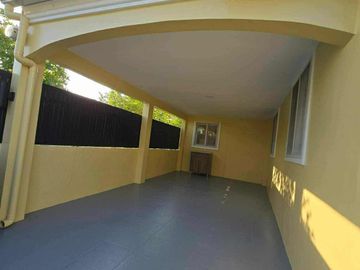 SEMI FURNISHED BUNGALOW HOUSE FOR SALE IN ANGELES CITY