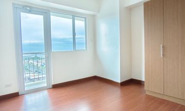 Pet friendly 2 Bedroom condo in Palm Beach West Pasay City near NAIA airport