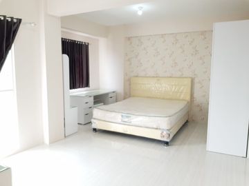 Apartment Puncak Dharmahusada A1910-11