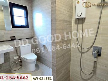 AW-924551 Twin house Britannia Rayong near Global House Rayong