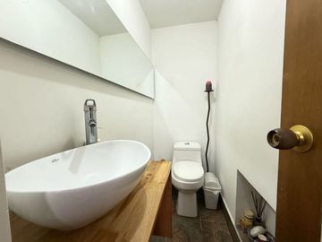 SE VENDE CASA EN ENVIGADO,LOMA DEL ESCOBERO