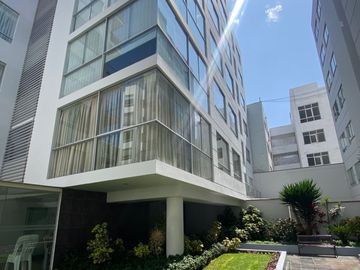 LINDO DEPARTAMENTO EN ZONA DE PARQUES, MIRAFLORES, LÍMITE CON SAN ISIDRO.