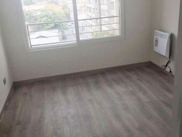 Moderno. Metro Santa Isabel. Calle Lira. Con arrendatario