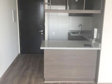 Moderno. Metro Santa Isabel. Calle Lira. Con arrendatario