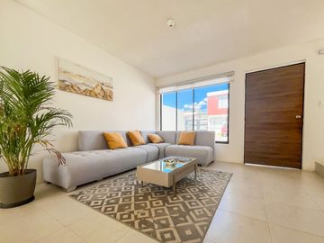 Casa por Estrenar en Conjunto Privado – Mitad del Mundo 🌎*