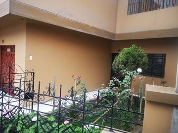 VENTA DE CASA EN URB. LAS FLORES SAN JUAN LURIGANCHO