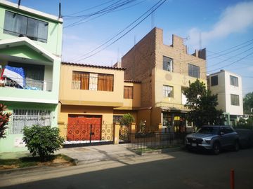 VENTA DE CASA EN URB. LAS FLORES SAN JUAN LURIGANCHO
