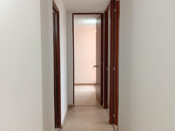 SE VENDE APARTAMENTO EN MADRID (TOSCANA)