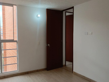 SE VENDE APARTAMENTO EN MADRID (TOSCANA)