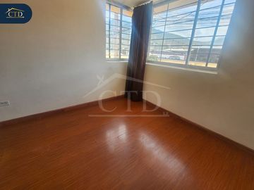 Casa de venta dentro de conjunto en San Antonio, Mitad del Mundo