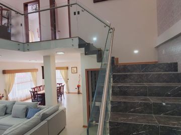 CASA EN VENTA – SECTOR MARIANA DE JESÚS, VALLE DE LOS CHILLOS