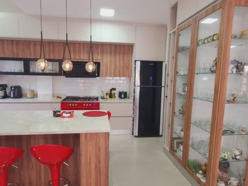 CASA EN VENTA – SECTOR MARIANA DE JESÚS, VALLE DE LOS CHILLOS