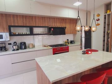 CASA EN VENTA – SECTOR MARIANA DE JESÚS, VALLE DE LOS CHILLOS