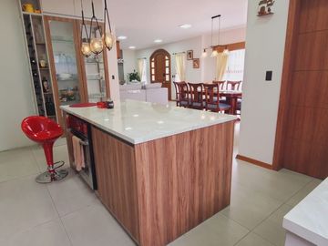 CASA EN VENTA – SECTOR MARIANA DE JESÚS, VALLE DE LOS CHILLOS