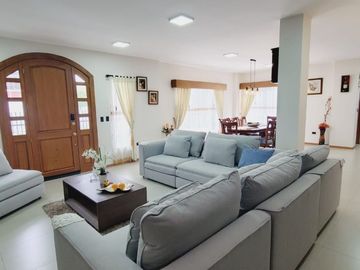 CASA EN VENTA – SECTOR MARIANA DE JESÚS, VALLE DE LOS CHILLOS