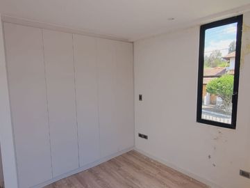 CASA NUEVA EN VENTA – SECTOR CASHAPAMBA, VALLE DE LOS CHILLOS