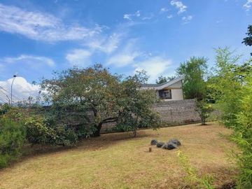 CASA INDEPENDIENTE EN VENTA  – SECTOR MIRASIERRA, VALLE DE LOS CHILLOS