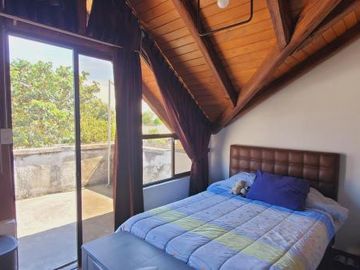 CASA INDEPENDIENTE EN VENTA  – SECTOR MIRASIERRA, VALLE DE LOS CHILLOS