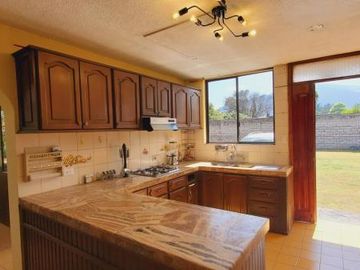 CASA INDEPENDIENTE EN VENTA  – SECTOR MIRASIERRA, VALLE DE LOS CHILLOS