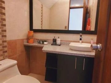 CASA INDEPENDIENTE EN VENTA  – SECTOR MIRASIERRA, VALLE DE LOS CHILLOS