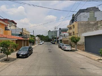 HERMOSA PROPIEDAD EN VENTA DE RECUPERACION BANCARIA EN RINCONADA DEL BOSQUE, GUADALAJARA, JALISCO.