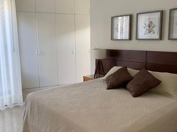 Exclusiva Casa *at 700 M²* 4dorm Condominio El Bosque, El Montículo - La Planicie