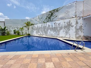 🤯 CASA EN VENTA, 4 Rec, 3 Bañ, Alberca 📍Jiutepec $3,200,000