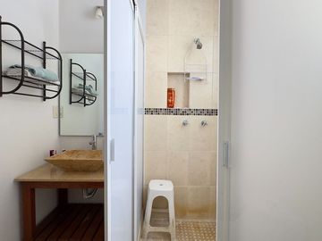 🤯 CASA EN VENTA, 4 Rec, 3 Bañ, Alberca 📍Jiutepec $3,200,000