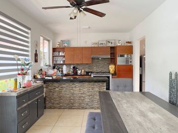 🤯 CASA EN VENTA, 4 Rec, 3 Bañ, Alberca 📍Jiutepec $3,200,000