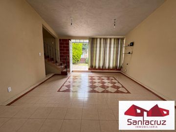 🏡✨ ¡HERMOSA CASA EN VENTA EN APIZACO! ✨🏡 📍 ¡EXCELENTE UBICACIÓN A SOLO UNOS PASOS DEL TECNM!